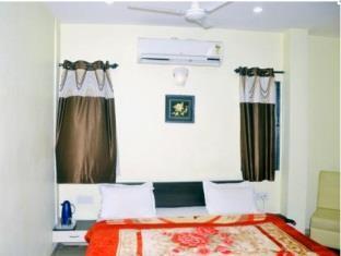Hotel Muskan Palace Ujjain Bagian luar foto